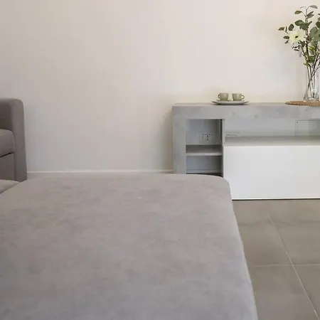 Apartment Laura Sweet Con Piscina Rom