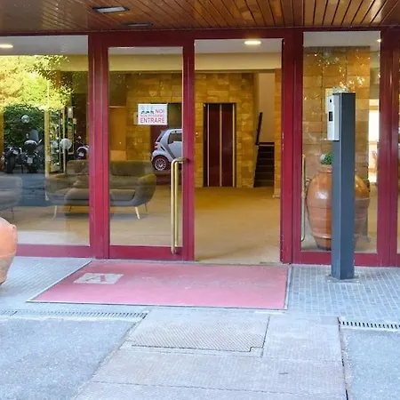 Laura Sweet Con Piscina Apartment Rom