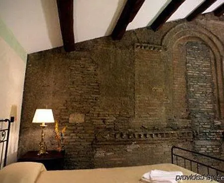 Domus Sessoriana 3*