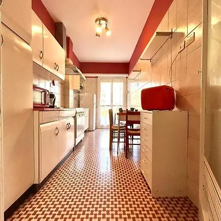 70's House Apartment *