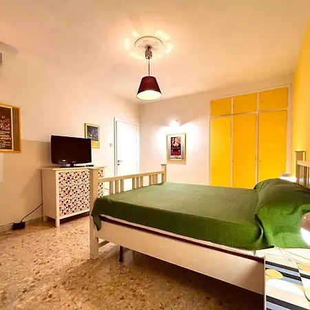 70's House Apartment
