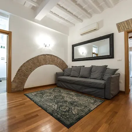 Castel Sant'angelo - Exclusive & Luxury Rome