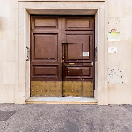 Apartment Bbhome Elegant In Front Of Termini Station