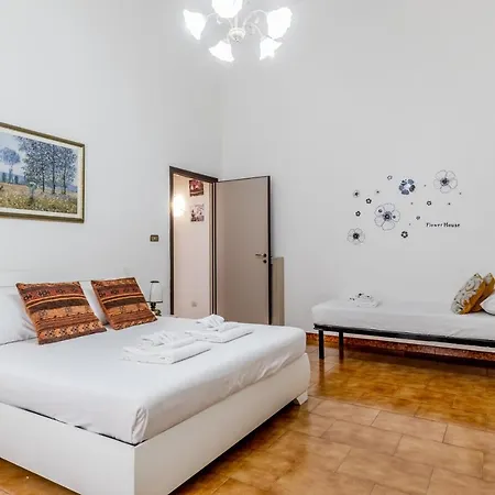 Bbhome Elegant In Front Of Termini Station Apartment Rome