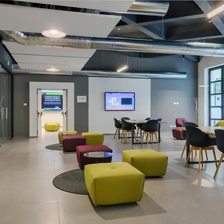 Dotcampus Center Hotel 3*