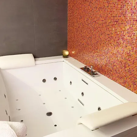 Arcasuite Tritone Luxury Apartment Rome