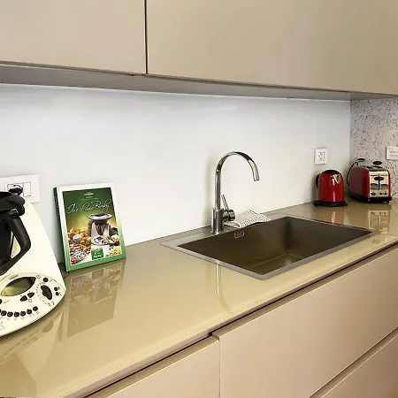 Arcasuite Tritone Luxury Apartment Rome