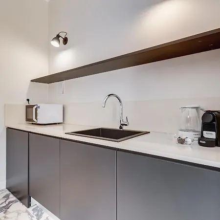 Bmga L Chic And Charm 3bdr Apt In Coppede District * Rome
