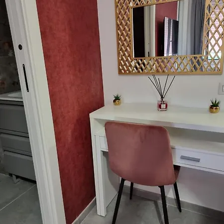 Juno Apartment