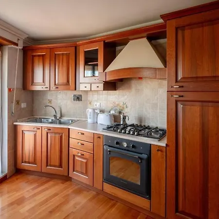 Attico Per Quattro Persone Sulla Nomentana, Wi-fi, Aria Condizionata Apartamento *