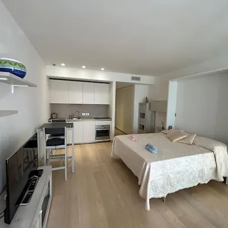 Eurosky Prestige Eur * Rome