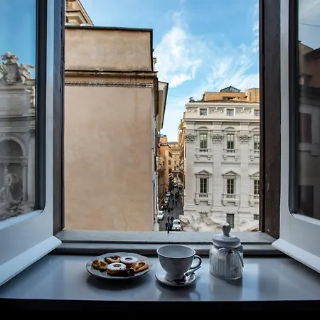 Trevi Luxury Maison Apartment *