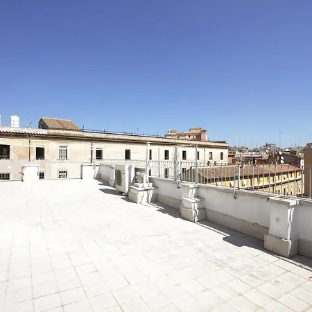 Aparthotel Monti House *