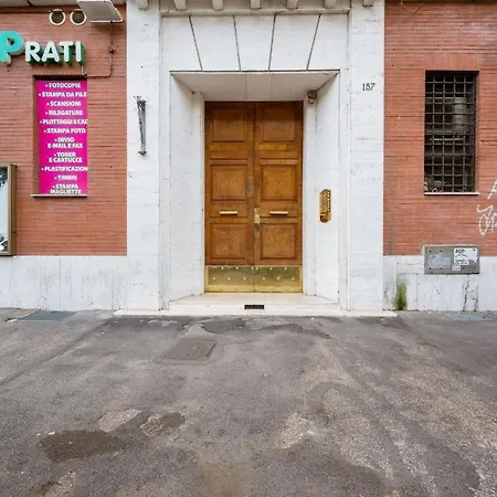 Apartment Domus Mazzini 157 Rome