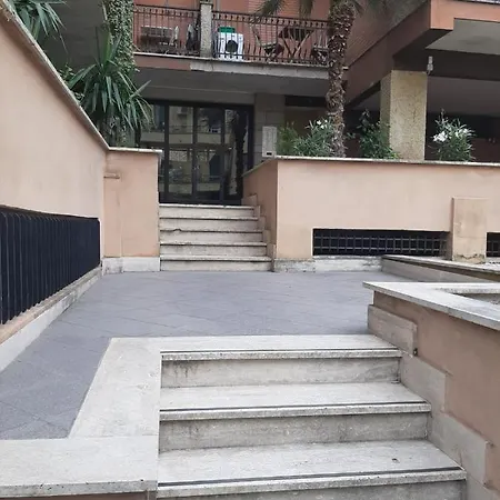 Loft Shabby Chic Con Vista Vicino Al Vaticano Apartment Rome