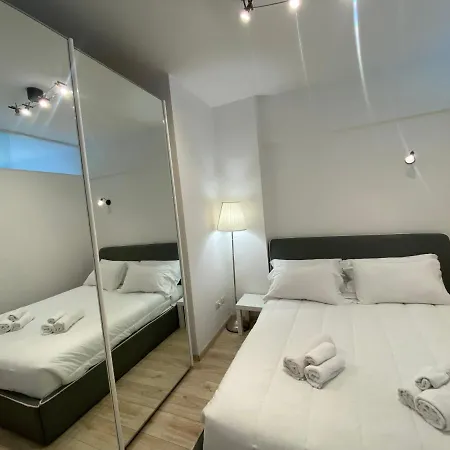 Apartment Ponte Tazio By Ghor *