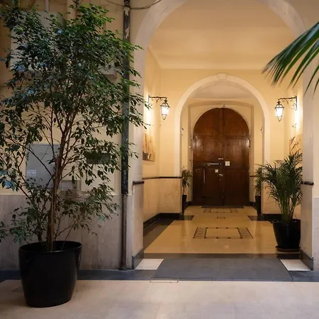 Apartamento Merulana Penthouse: 5 Minutes Walk From Colosseum Roma