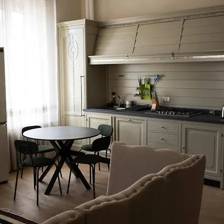 Merulana Penthouse: 5 Minutes Walk From Colosseum * Roma