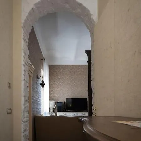 Merulana Penthouse: 5 Minutes Walk From Colosseum * Roma