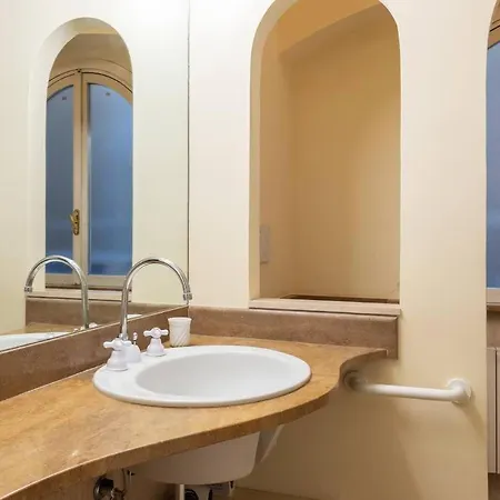 Porta Pia Elegant Two Bedroom Roma