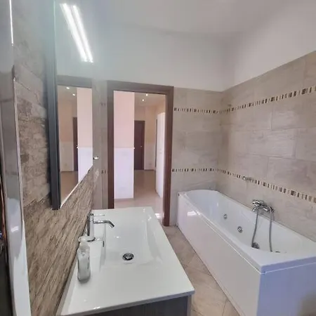 Apartment Ottimo Alle Porte Di Roma! *
