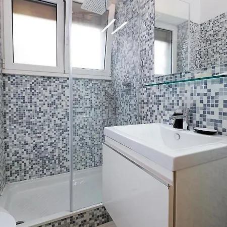 Piramide - Charme Apartamento Roma