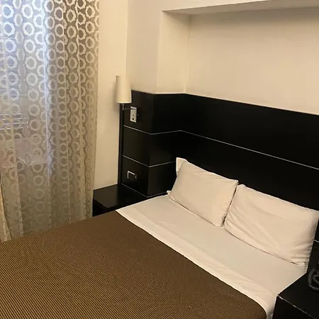 Sonya Hotel Rome