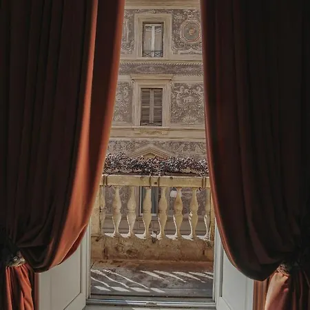 Palazzo Dei Cardinali מלון