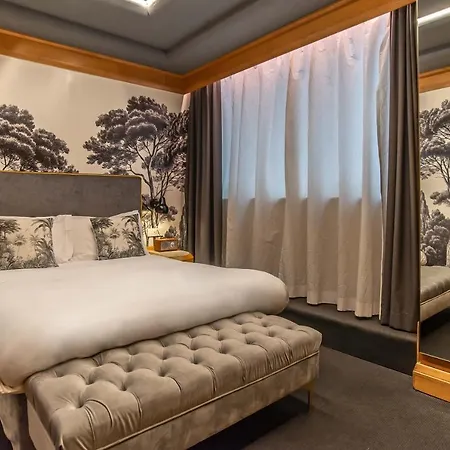 Hotel White Rom