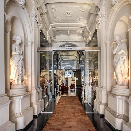 La Griffe Hotel