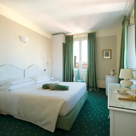 Hotel Gregoriana 3*