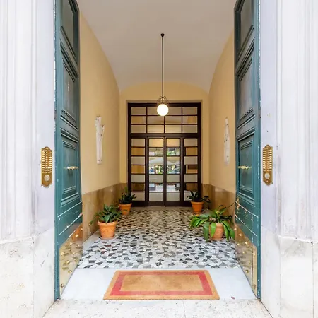 Bed & Breakfast Domus Castroni Scipioni