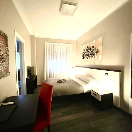 Your House By Ale Affittacamere 3*