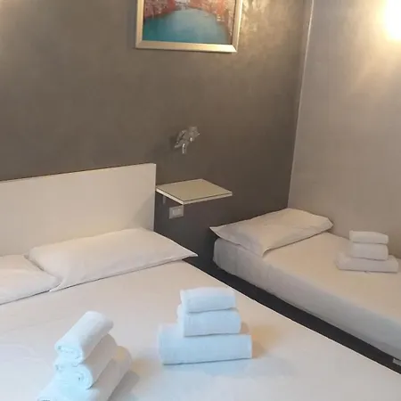 Guest house Frattina Grand Suite Guesthouse Rome