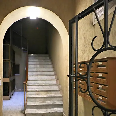 Maison Borghese 2* Roma