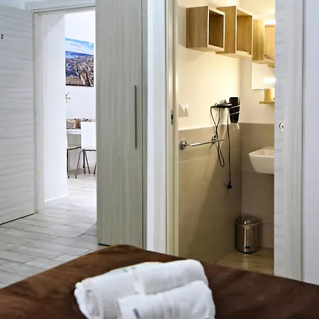 Maison Borghese Hotel 2*