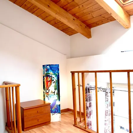Casa Marrucini Holiday home Rome
