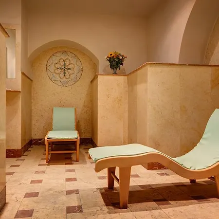 Morgagni 4* Rome