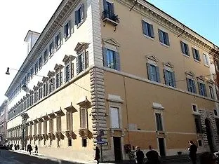 Bed & Breakfast Residenza Napoleone Iii 4*