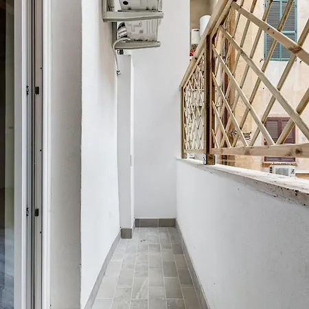 Inner House 3 Daire Roma