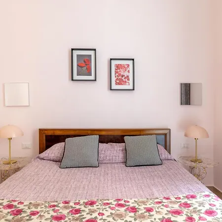 Domus Castroni Scipioni Bed & Breakfast *