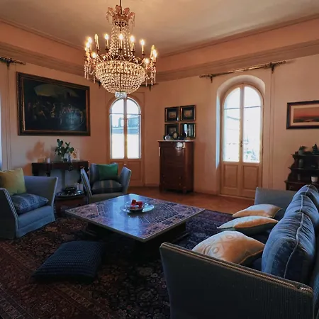 Domus Gracchi Apartment