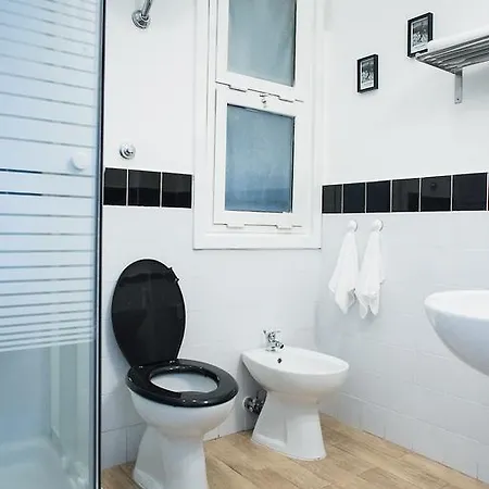 Bed & Breakfast Cm Piramide Rome