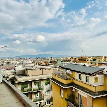Penthouse Con Terrazzo Vista A Monteverde Roma