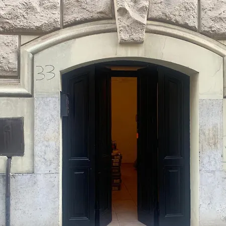 Domus Laura Rione Monti Roma