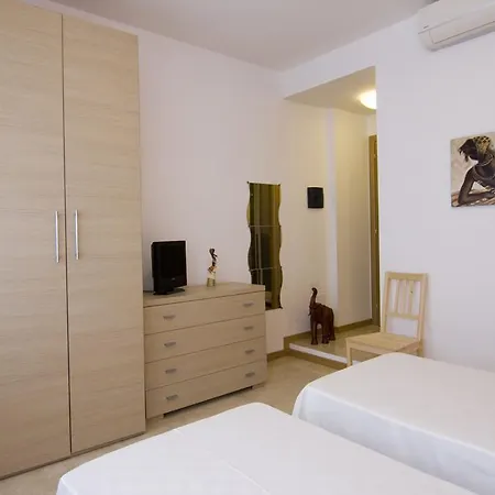 Pangea Affittacamere 3*