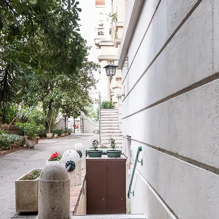Vatican36 Guest house 2*