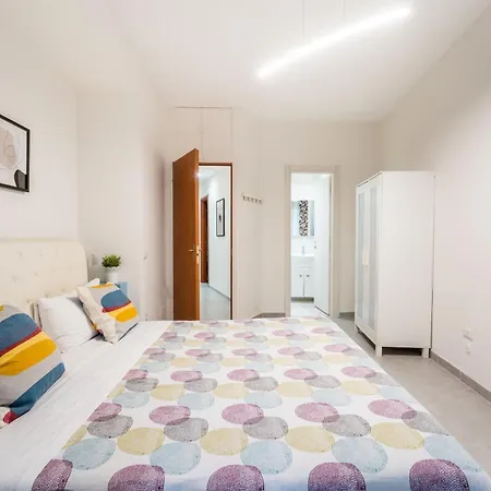 Fl Il Piccolo Borgo Di Trastevere Rom