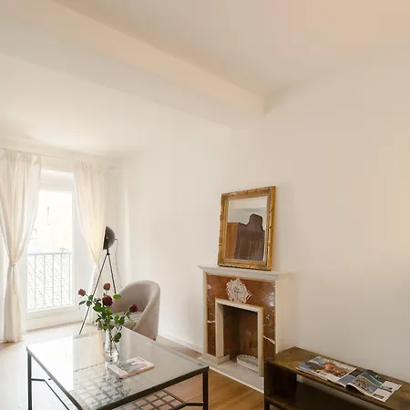 Via Francesco Crispi Private Appartement Rome