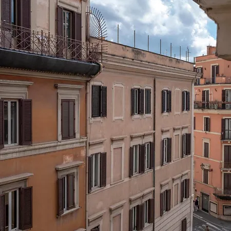 Via Francesco Crispi Private Appartement Rome